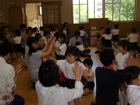 今日は親子学級(父親参観日)でした♬～年少児～