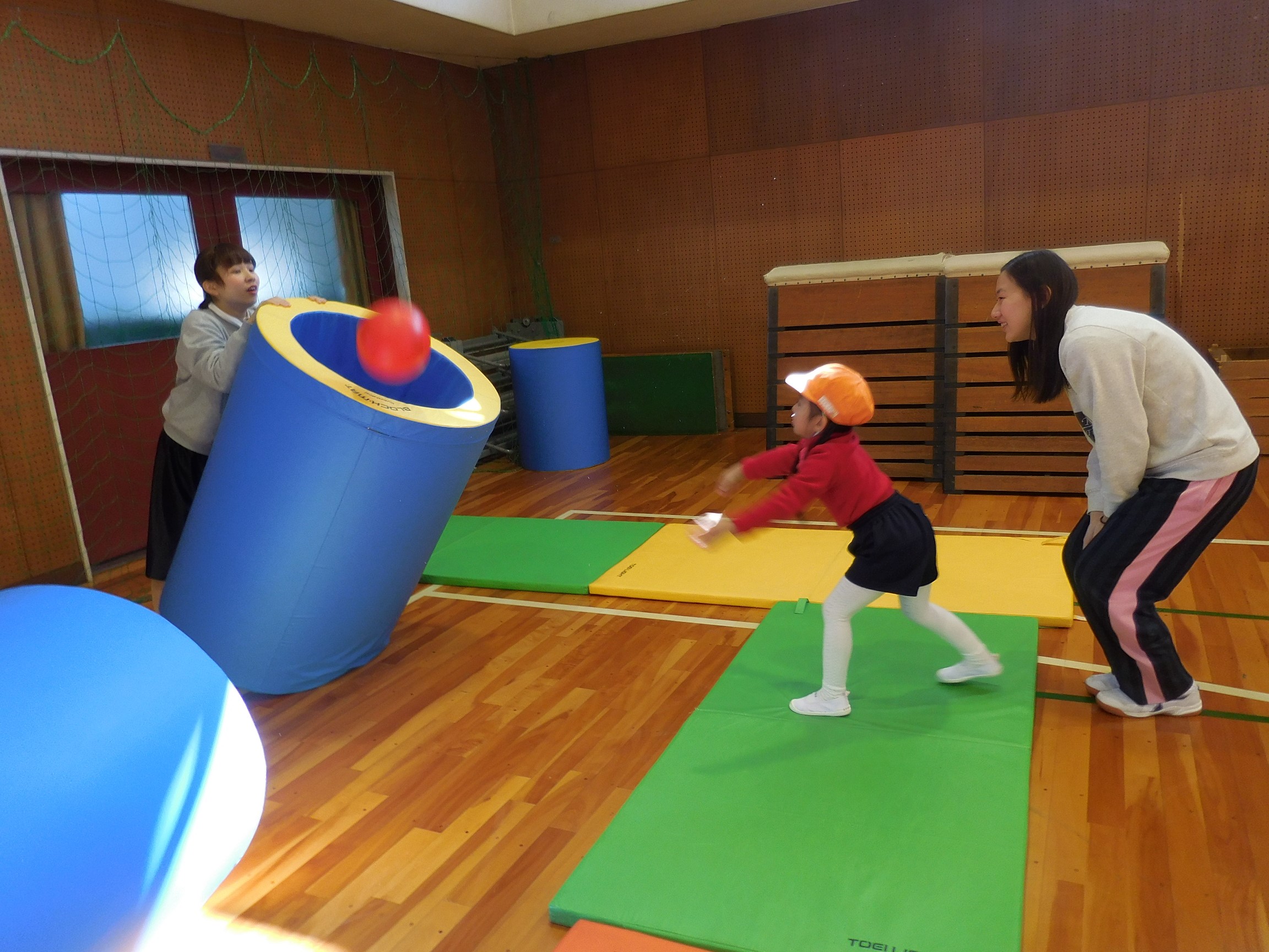 ちゅうりっぷ組・あやめ組の運動遊びが行われました☆:画像2