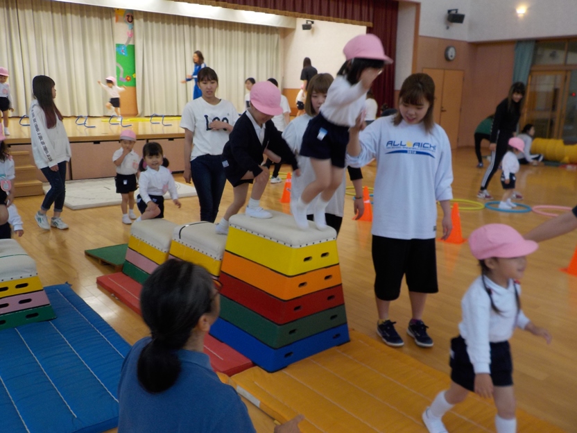 初めての運動遊び♪　　～れんげ組～