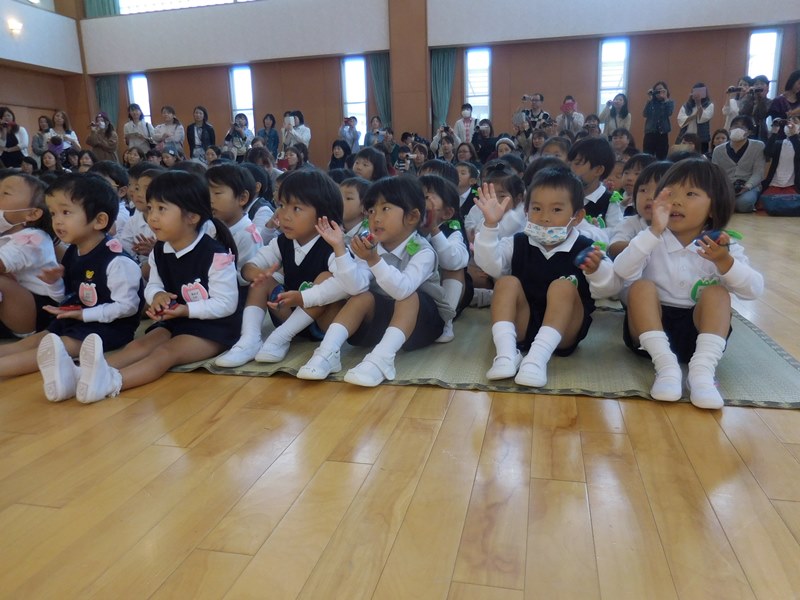 年少組の器楽遊び参観と角堀先生のオカリナコンサート♪:画像４