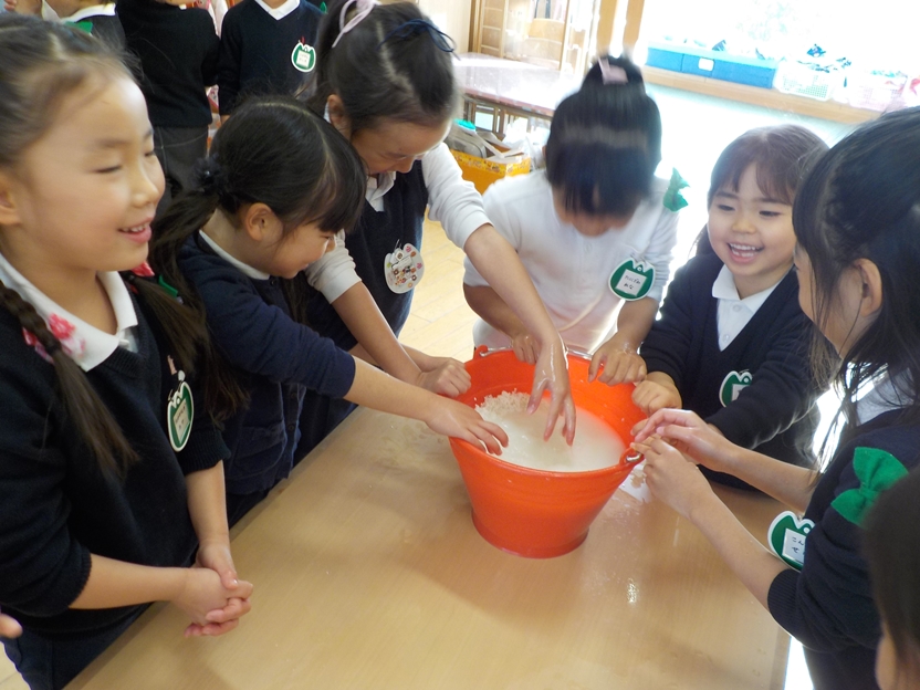 明日はもちつきです♪:画像３