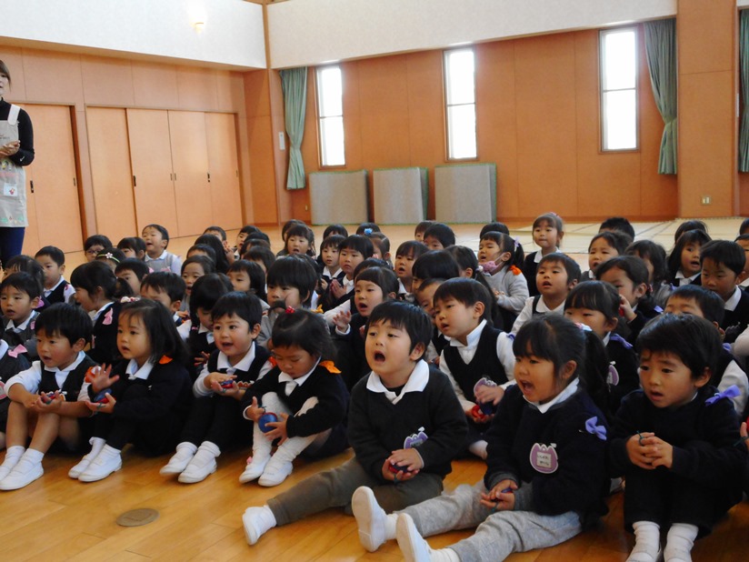 器楽遊びをしました♪年少・年中:画像２