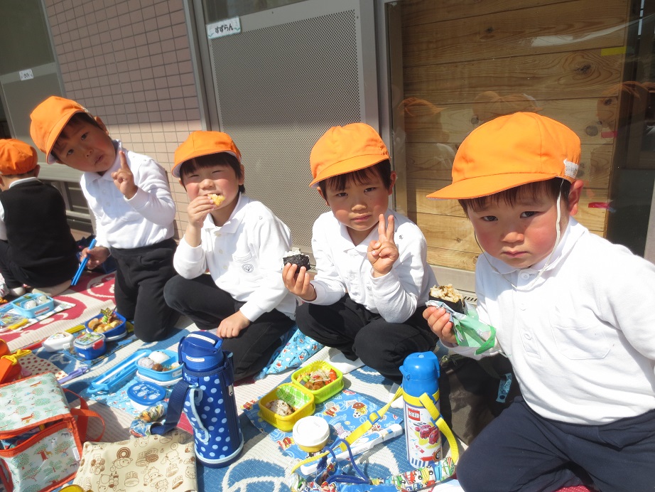 遠足ごっこをしました☆～年少～