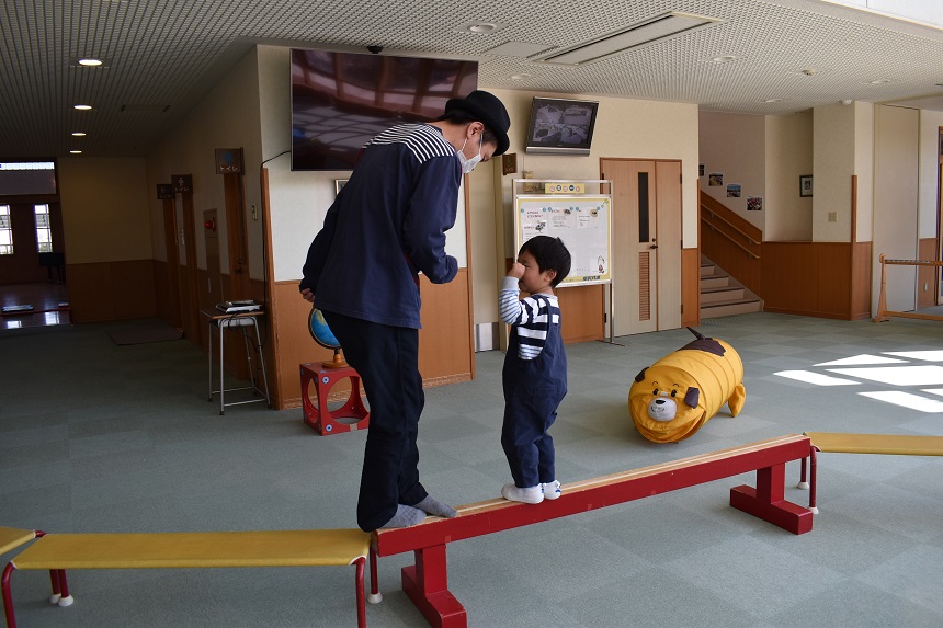 園庭や遊戯ホールの家族利用が始まりました☆