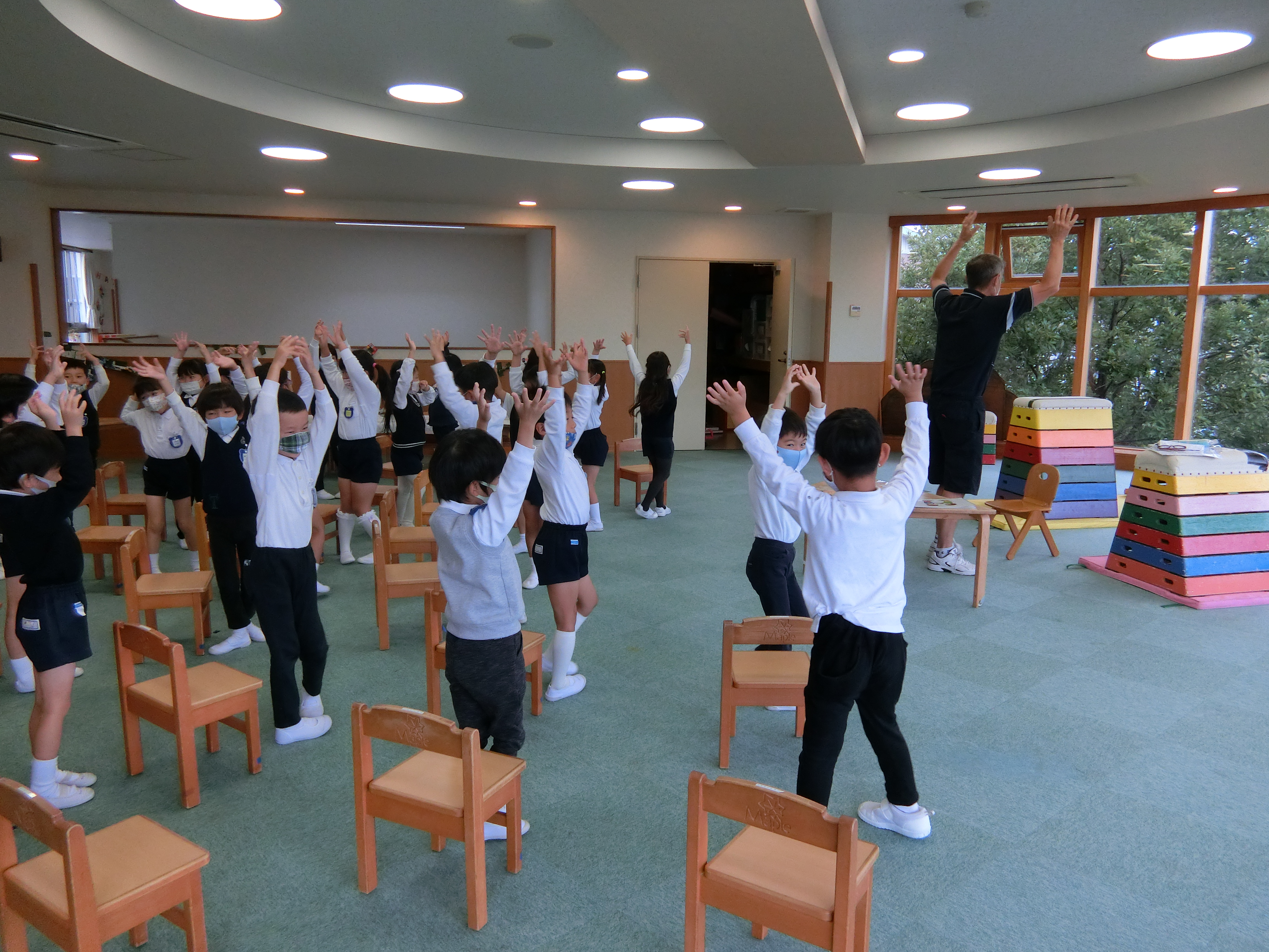 エルトンさんと遊ぼう（年長組）♪