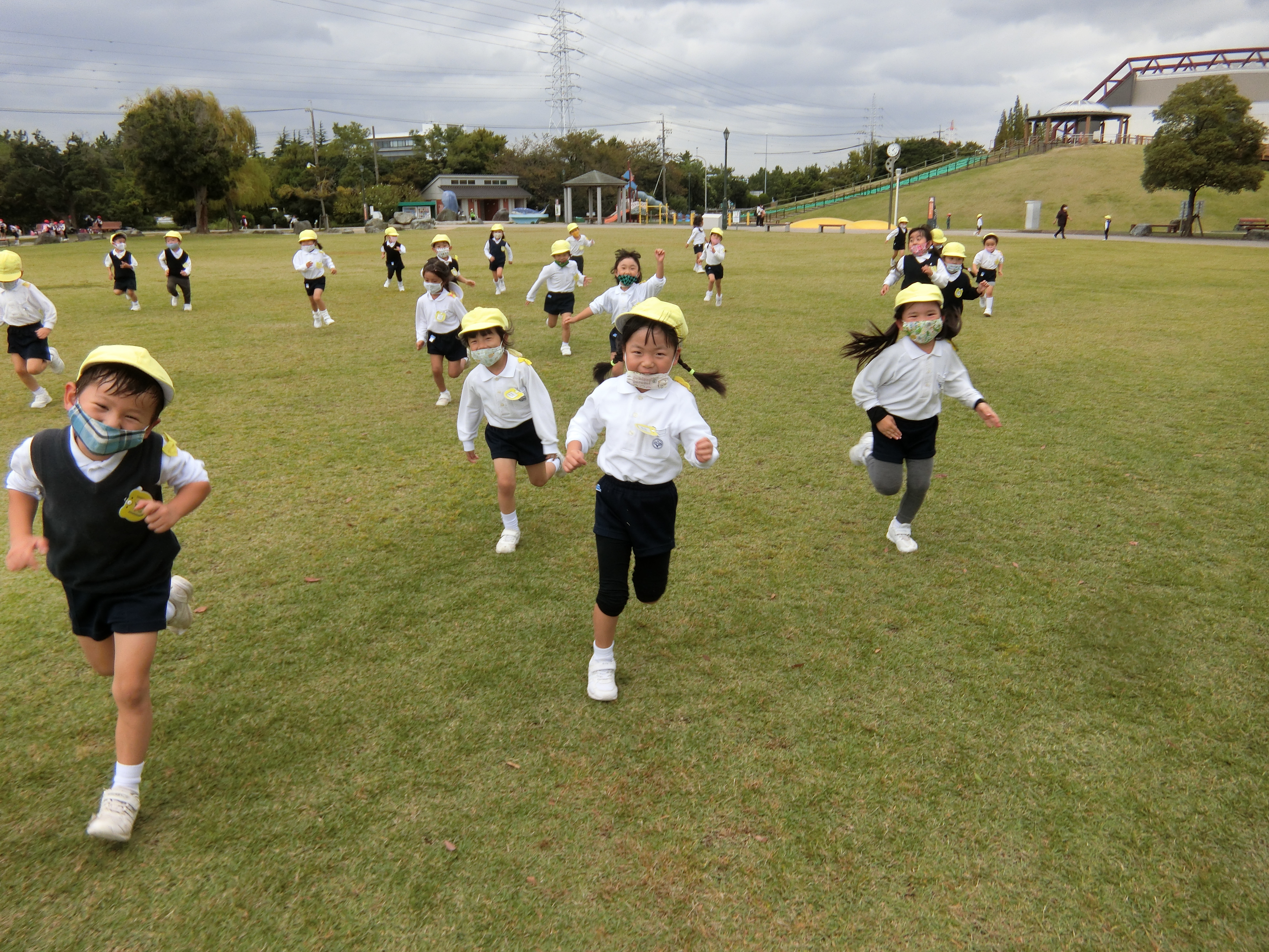 遠足（年中児）♪