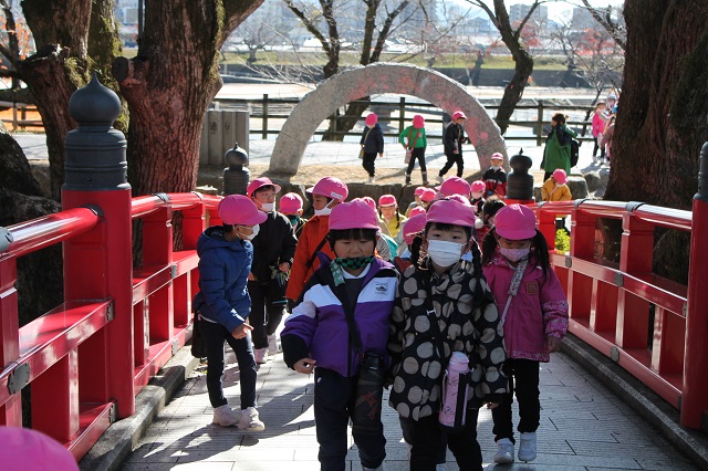 岡崎公園に出かけました（年長組）:画像４