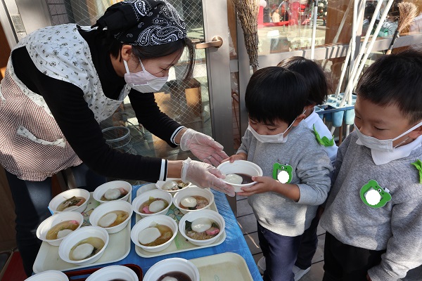 お雑煮、お汁粉を食べたよ♡(part2):画像１