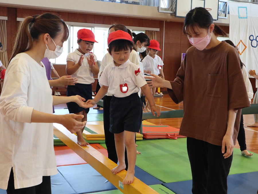 運動遊びがありました！～つばき組～