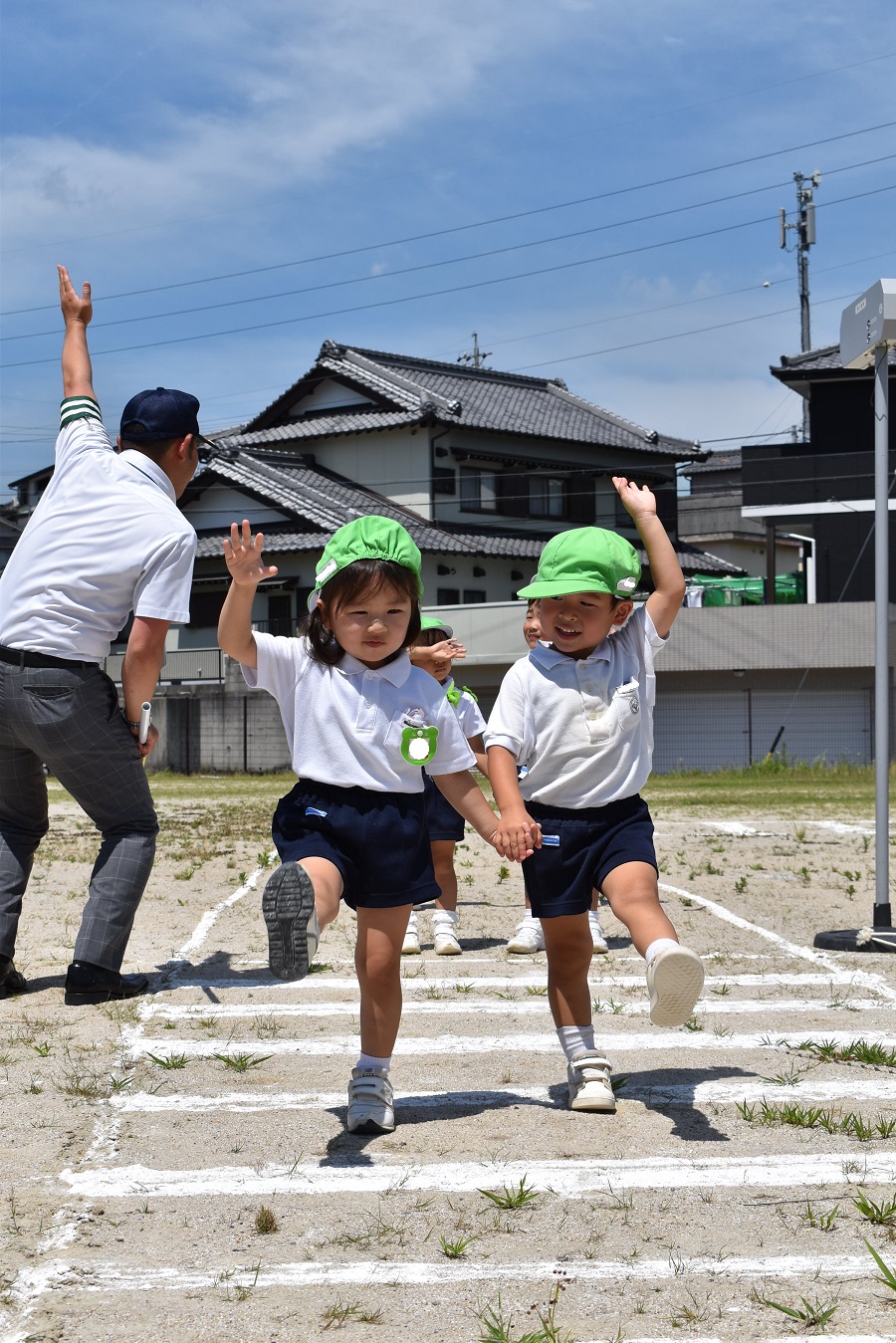 横断歩道の模擬体験をしました☆(年少)