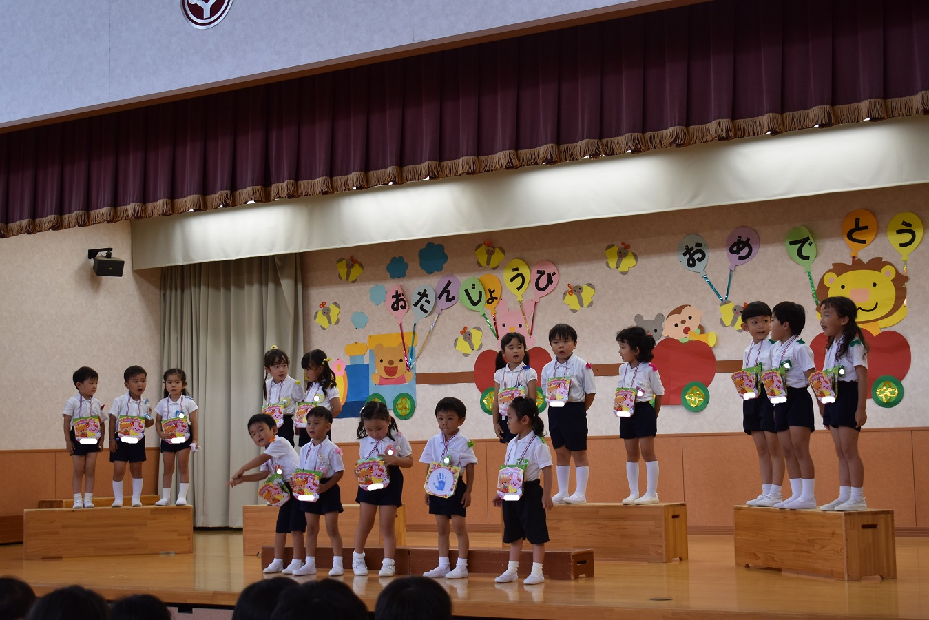 ６月生まれの誕生会がありました☆