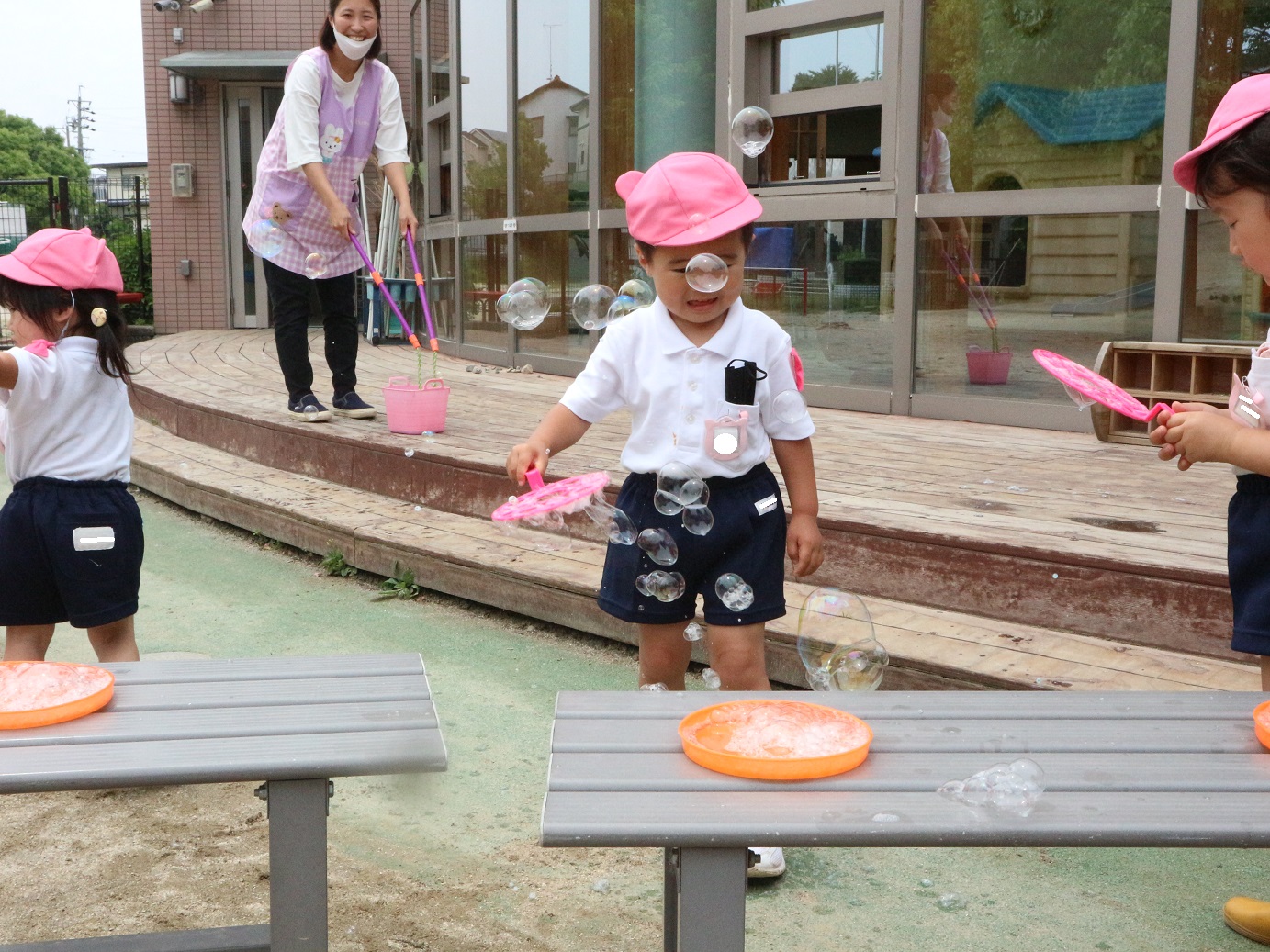 しゃぼん玉で遊びました♡(満３もも組):画像２