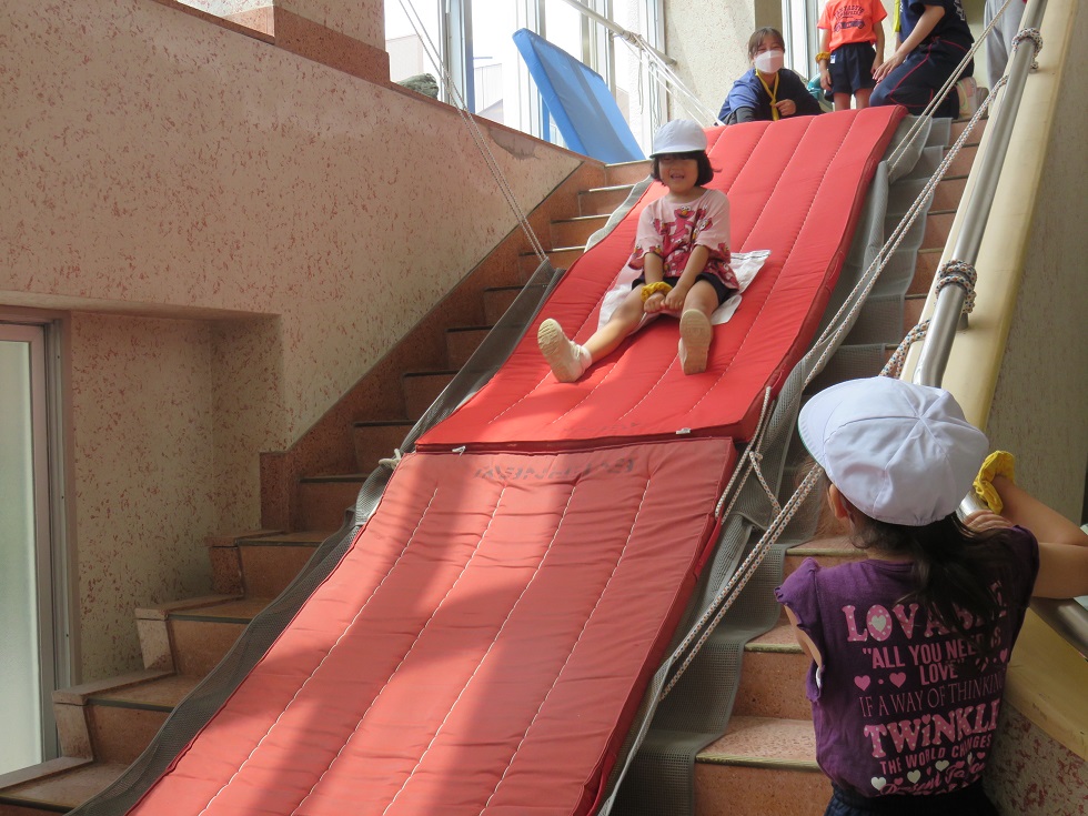 大学に遊びに出かけました♪(年長):画像５