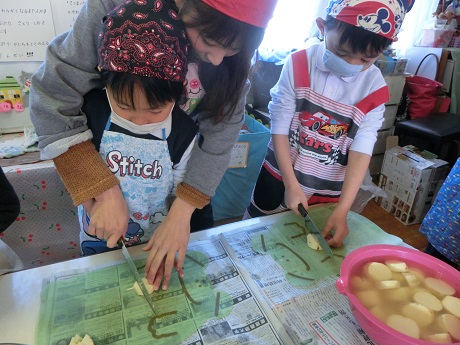 ☆クリスマスおいもパーティー☆No1(ぞう組):画像2