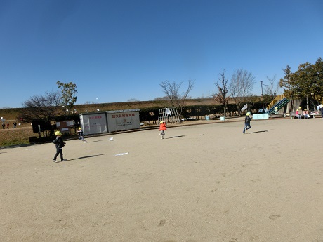 凧揚げをしたよ～♪（年長）