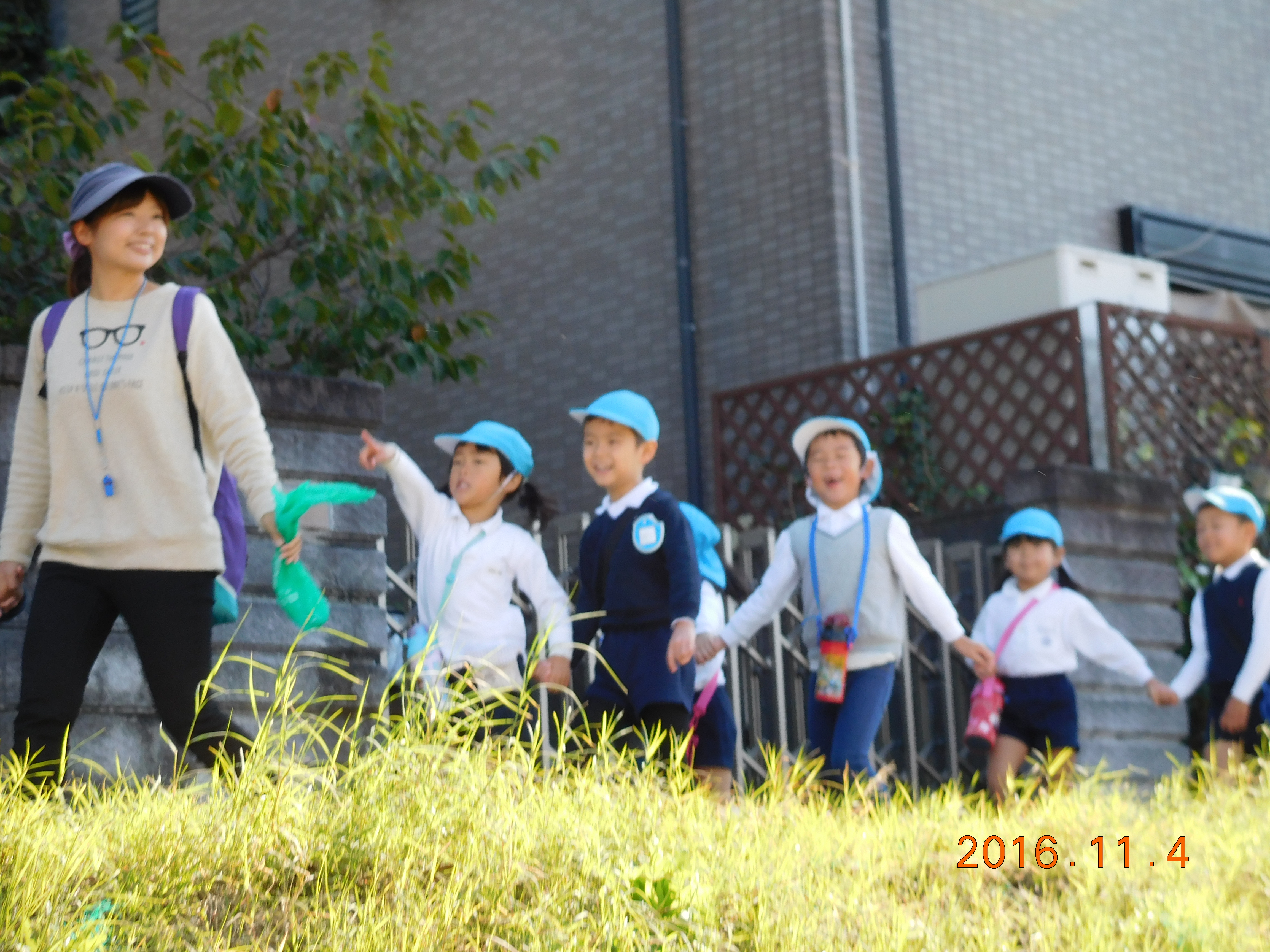 岡崎公園にお散歩に行ったよ♪(年長):画像1