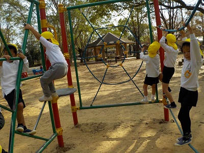 秋の遠足に行ったよ☆(年長):画像４