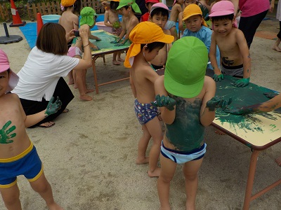 フィンガーペインティングをしたよ☆(年中):画像3