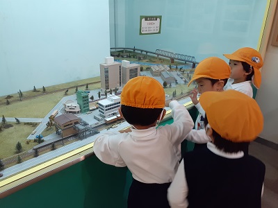 秋の遠足☆豊田地域文化広場にいったよ!(年少):画像2