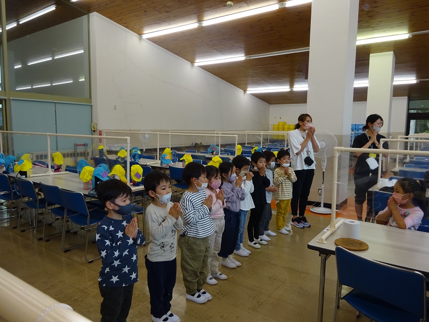 お泊り保育★１日目～夕食・宿泊準備～