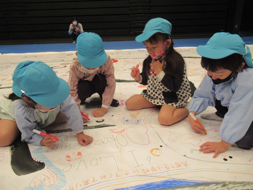 大きなオカザえもんを描きました♪(年長):画像3