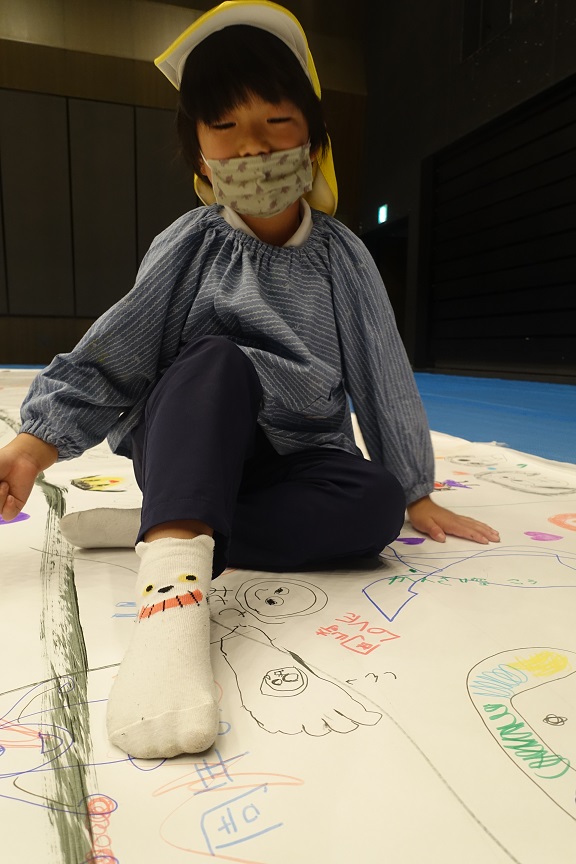 大きなオカザえもんを描きました♪(年長):画像6