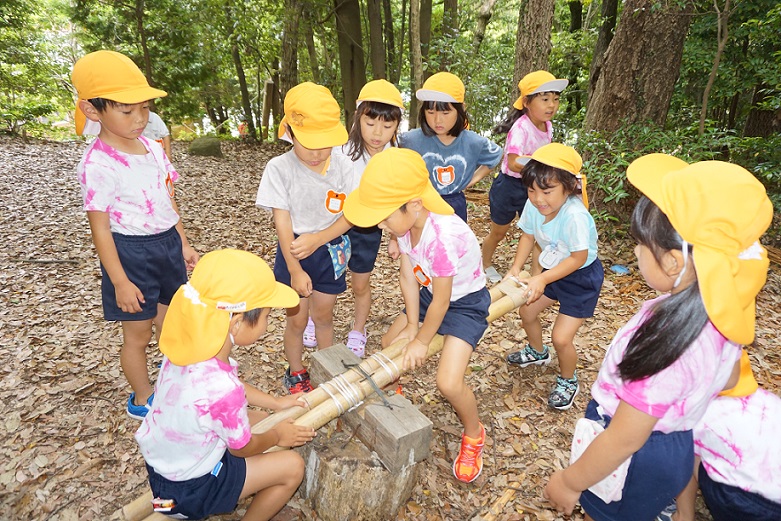 ★園舎裏で遊んだよ★年長:画像5