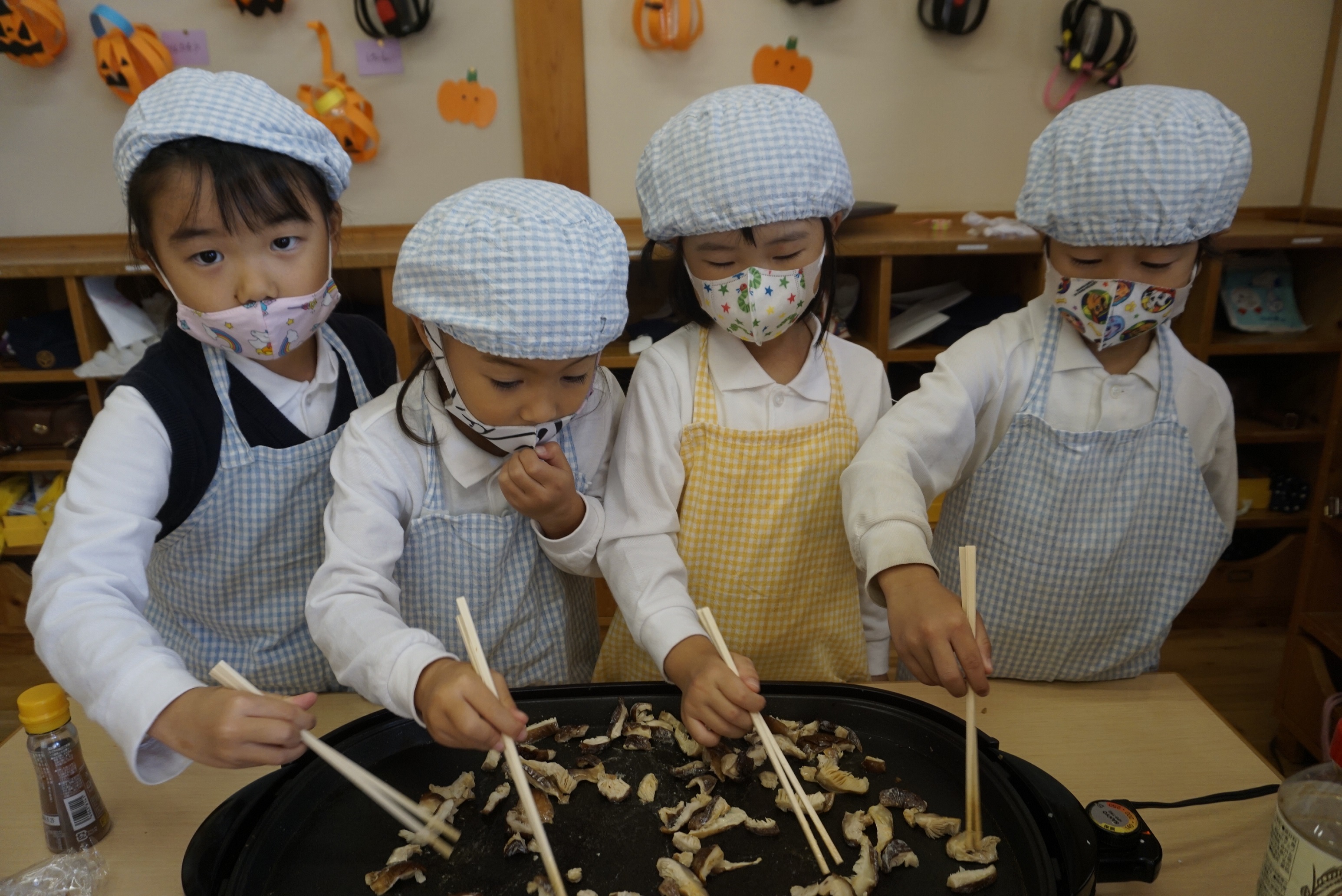 しいたけ屋さんをしました!!★つき組★:画像2