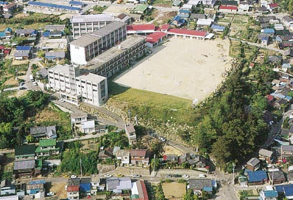 1965年 岡崎女子短期大学の開学